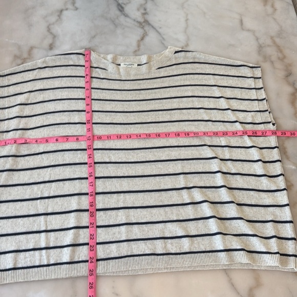 Max Studio Linen Blend Beige and Navy Knit Top Sz L - Picture 5 of 9